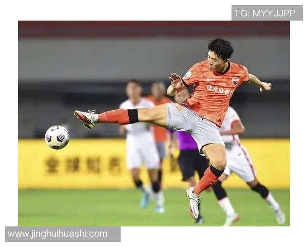 上海足球队技术分析与战术创新的深度探讨与展望 上海足球队技术分析与战术创新的深度探讨与展望