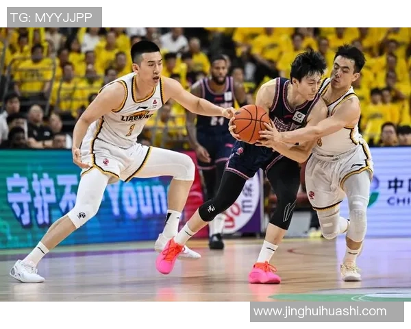 广州篮球队的崛起与挑战探索球队力量与未来发展之路 广州篮球队的崛起与挑战探索球队力量与未来发展之路