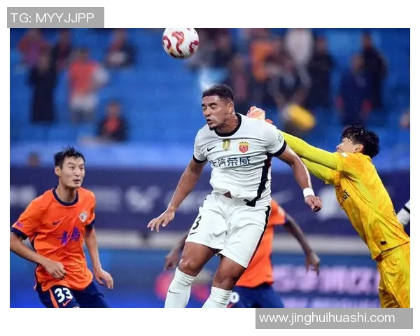 赛后分析：上海足球队与重庆足球队的战术意识与表现对比