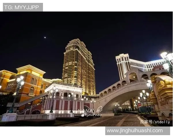 足球明星在繁华街头的隐秘生活与逛街挑战揭秘 足球明星在繁华街头的隐秘生活与逛街挑战揭秘